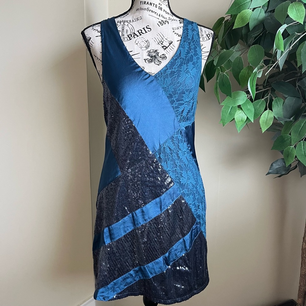Kanvas Sleeveless Lace Sequin Satin Cocktail Dress Blue Sz M